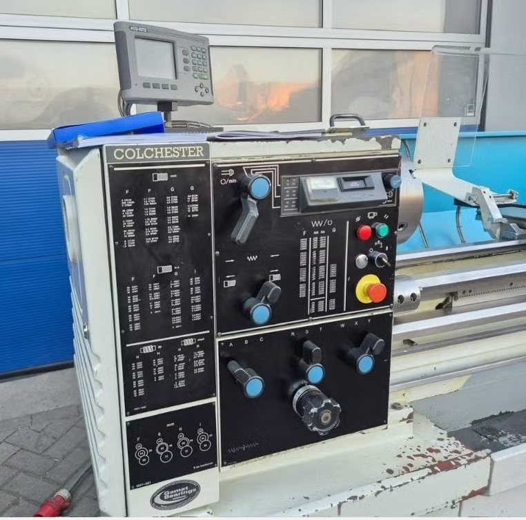 Colchester draaibank TRIUMPH 2500 VS